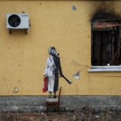 Live Oekraïne | Banksy-kunstwerk uit muur in Oekraïne gekapt