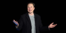 Elon Musk minutenlang uitgejouwd tijdens comedy-optreden Dave Chapelle