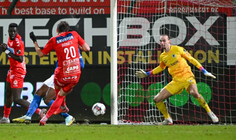 KV Kortrijk smeert competitieleider Genk tweede nederlaag van het seizoen aan