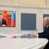 Een videogesprek tussen twee strategische vrienden, Xi Jinping en Vladimir Poetin. 