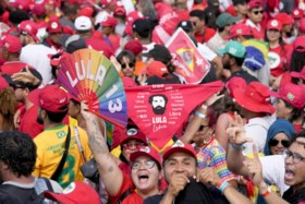 Lula da Silva ingezworen als president van Brazilië, man met explosieven opgepakt