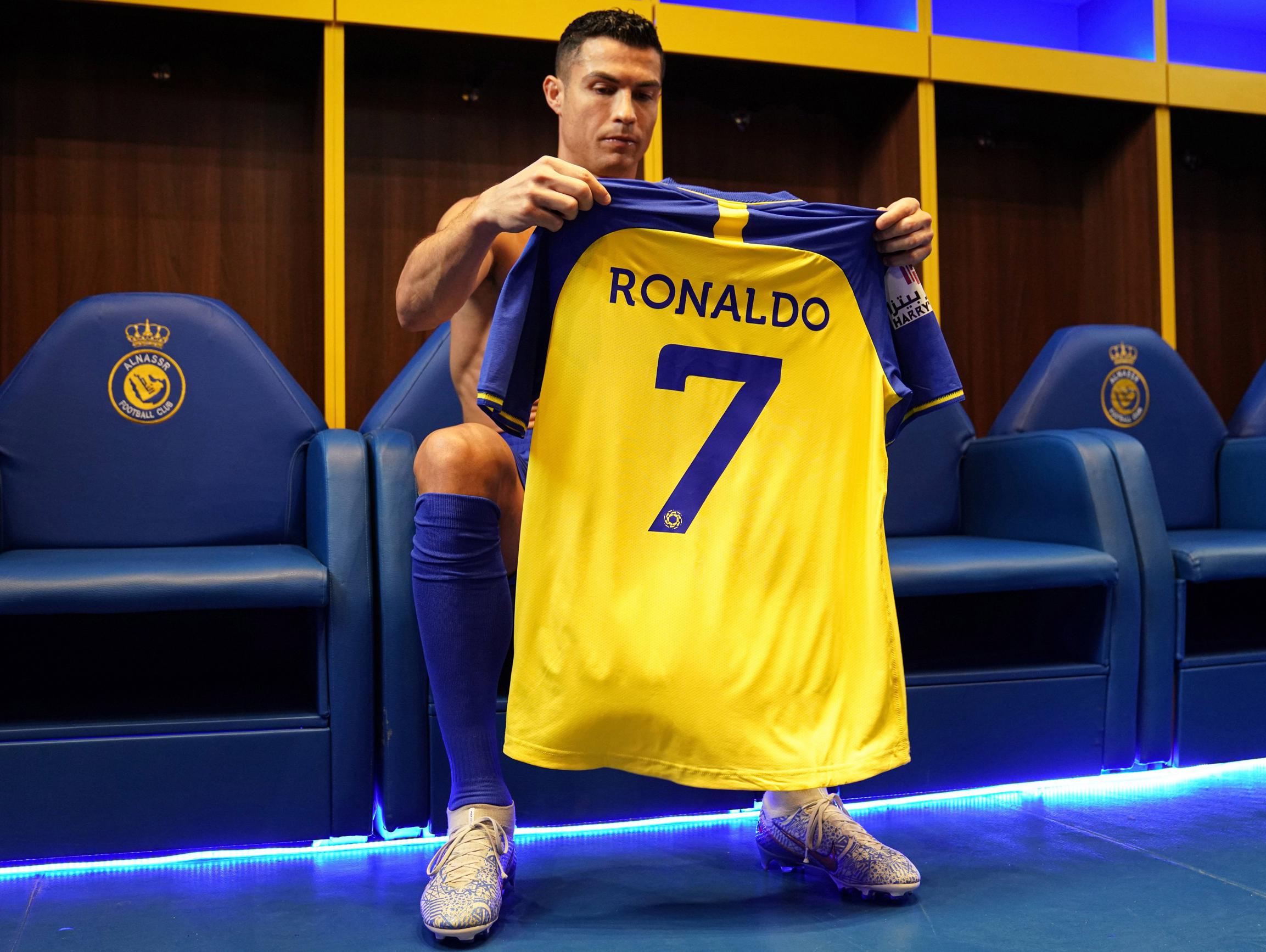 Zich afvragen Intimidatie verwijderen Hoe een voormalige loopjongen van Nike in één klap dertig miljoen euro  verdiende aan de transfer van Ronaldo | De Standaard Mobile