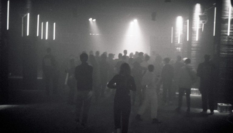 از دوبله تا داب استپ: بهترین مهمانی های فصل بهار