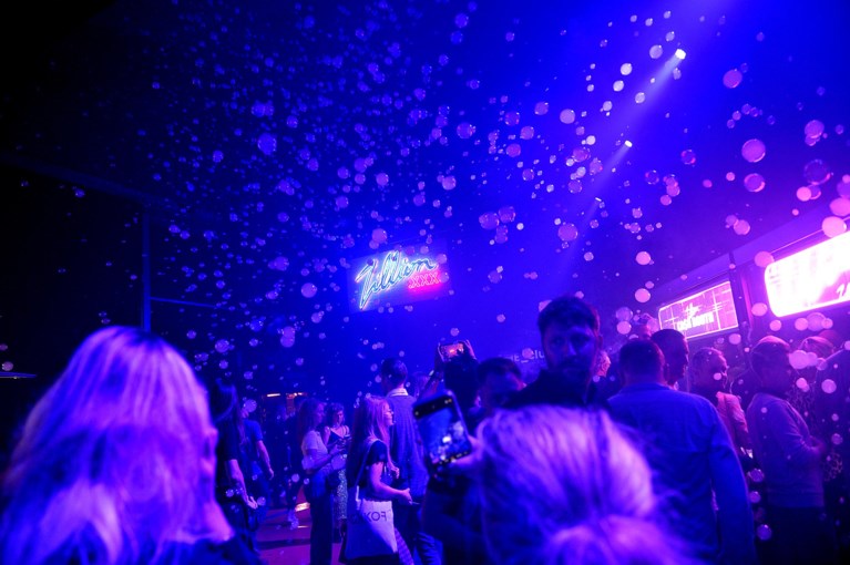 از دوبله تا داب استپ: بهترین مهمانی های فصل بهار