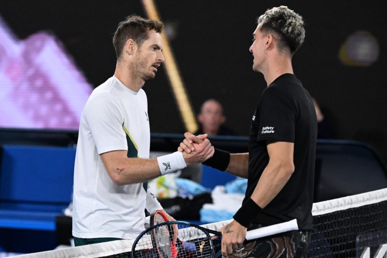 Nachtraaf Andy Murray wint langste match uit zijn carrière