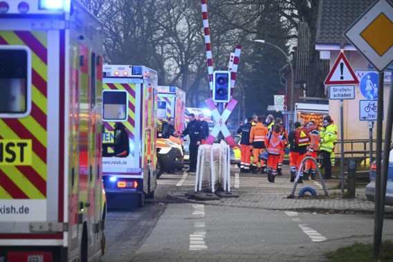 Twee doden bij een mesaanval op trein in Duitsland