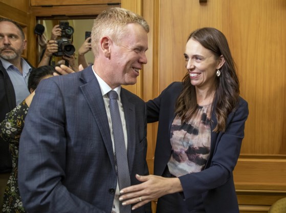 Chris Hipkins officieel ingezworen als premier Nieuw-Zeeland