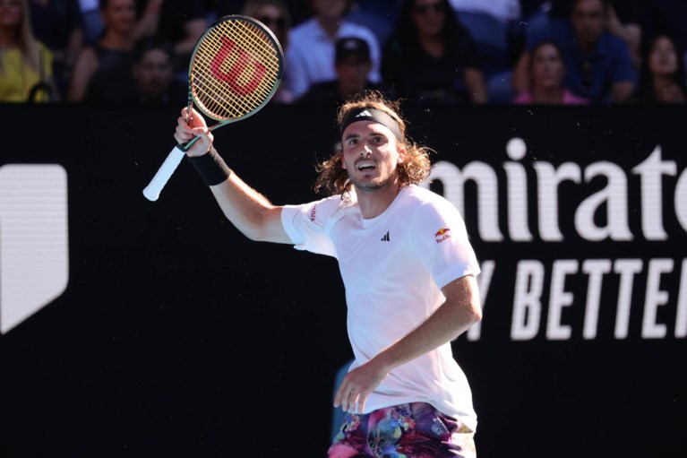 Djokovic voor tiende keer naar finale Australian Open, waar hij Tsitsipas treft