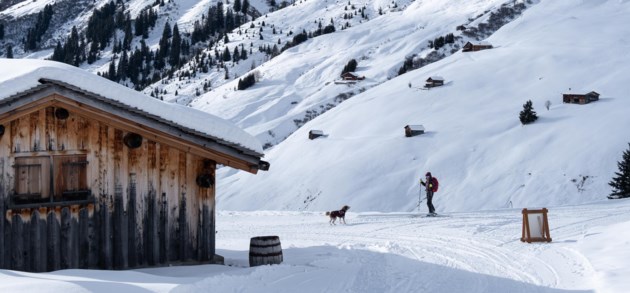 Winterwandelen in de Zwitserse Alpen: aan het einde van de wereld wacht een berghut
