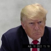 Trump beroept zich honderden keren op zwijgrecht om vragen te ontwijken