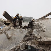 Live | Al 330 doden in Syrië geteld en 280 in Turkije na zware aardbeving