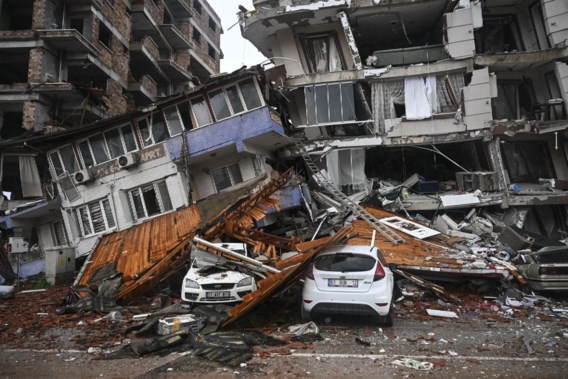 Rode Kruis Vlaanderen opent rekeningnummer na zware aardbeving