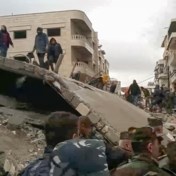 Assad houdt zelfs na aardbeving knip op hulp aan Idlib en Aleppo