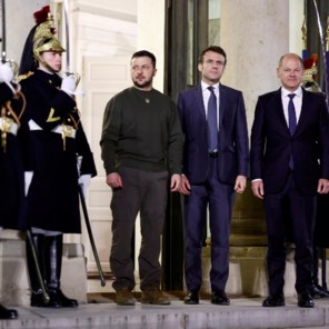 Live Oekraïne | Zelenski in Parijs, nadien reist hij door naar Brussel