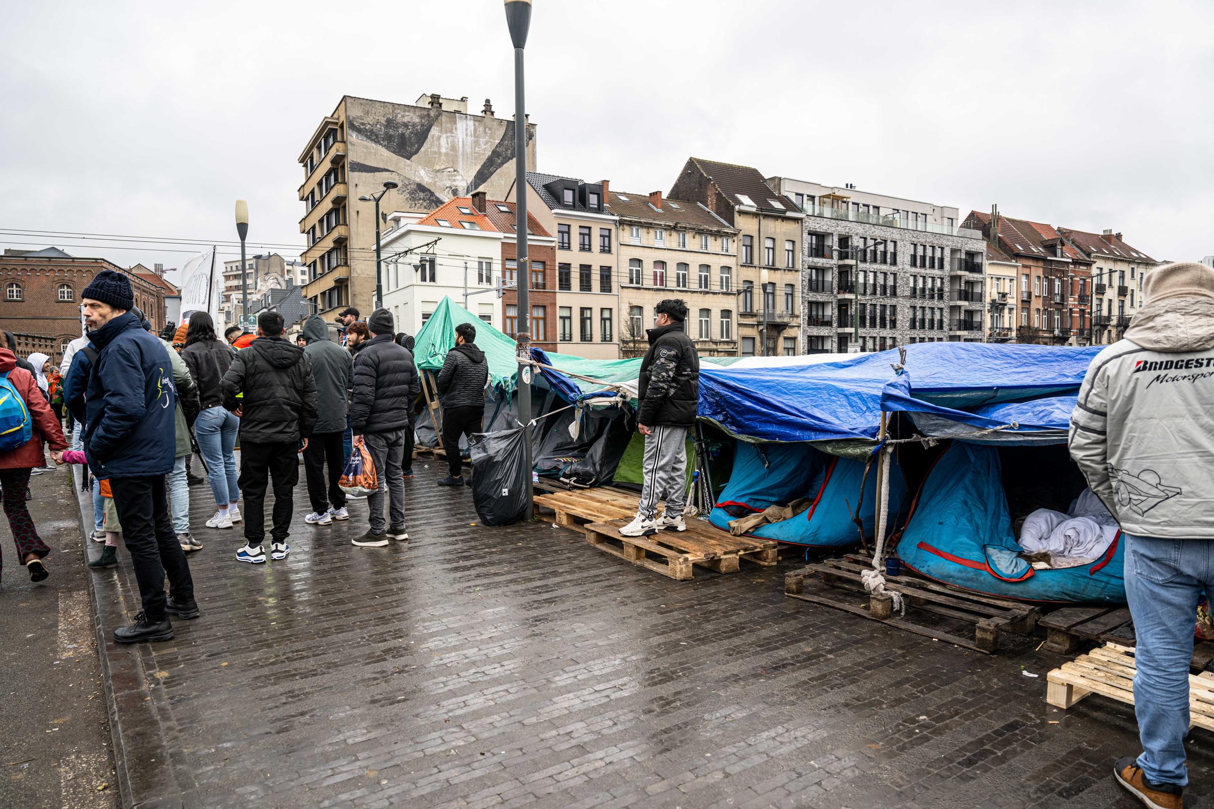 Artsen Zonder Grenzen Ongerust Over Tentenkampen (Brussel,Sint-Jans ...