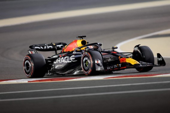 Wereldkampioen Verstappen wint comfortabel openingsrace van nieuwe F1-seizoen, Alonso mee op podium