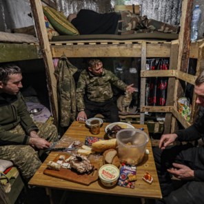 Aan het front in Donetsk: ‘Bij het ontbijt zien we: die leeft niet meer, die ook niet’