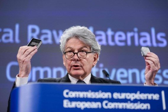 Eurocommissaris Breton giet voorstel van Commissie in Spotify-afspeellijst  