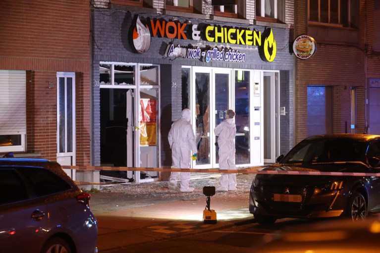 Nieuw Antwerps drugsgeweld - Gevel van restaurant  beschadigd 