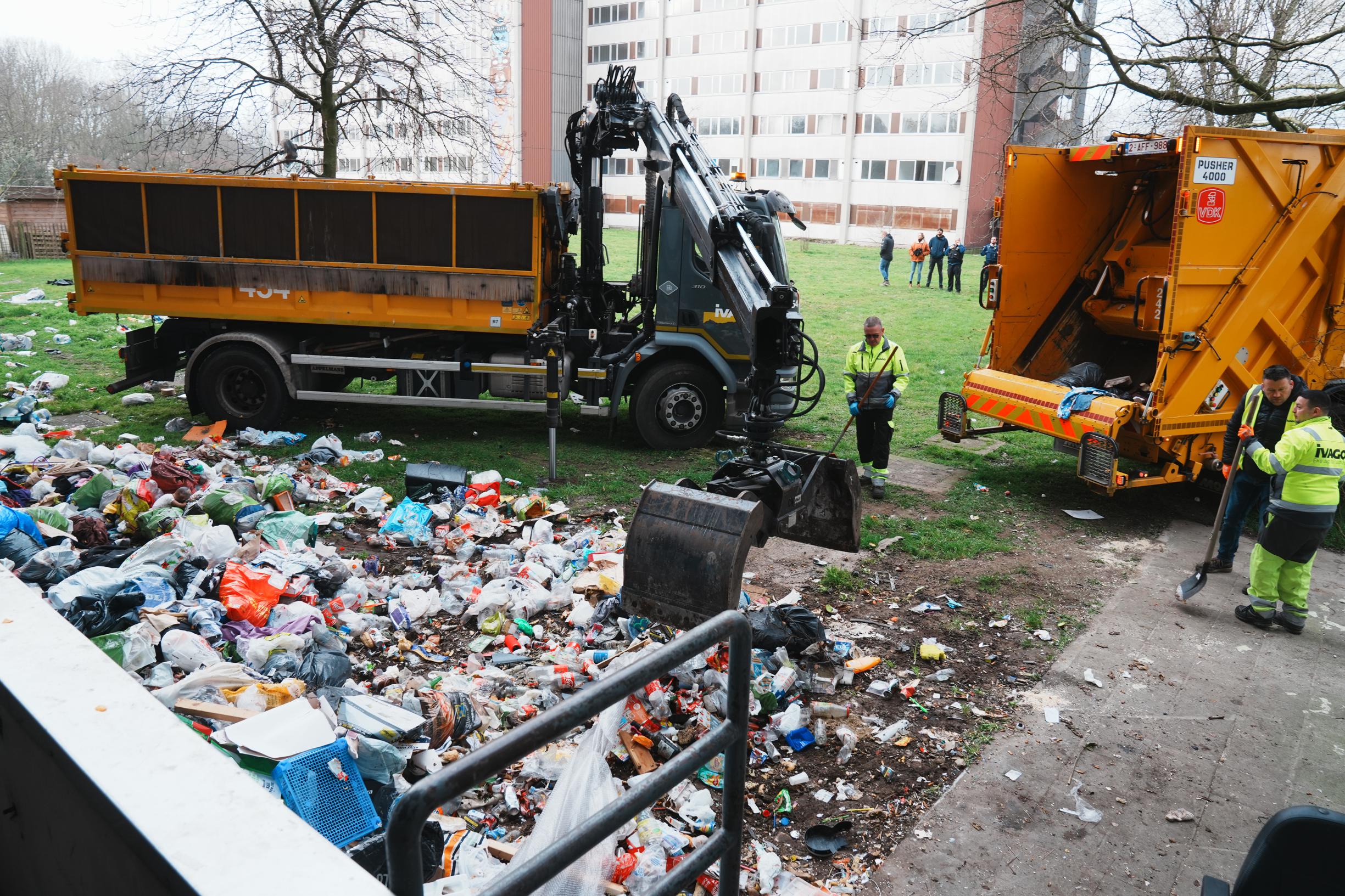 Krakers Moeten Weg Uit Nieuw Gent (Gent) | De Standaard