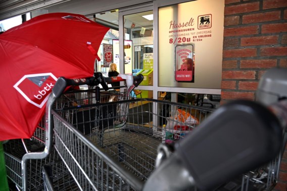 Ondernemingsraad Delhaize mislukt door forse veiligheidsmaatregelen: ‘Behandeld als terroristen’