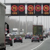 Signalisatie boven Vlaamse snelwegen buiten dienst: overal gelden vaste snelheidsbeperkingen, spitsstroken zijn open