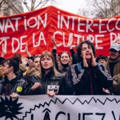 Franse jeugd op de barricaden: ‘Wij zijn het nieuwe volk, dit is onze bestorming van de Bastille’