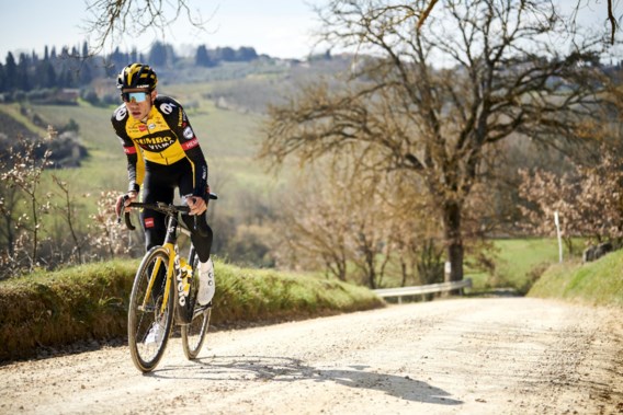 Ploegleider Jumbo-Visma: ‘Belgen moeten anders omgaan met sterren als Van Aert en Rode Duivels’