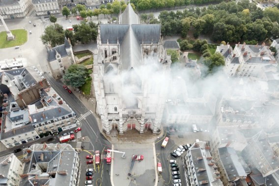 Man (42) krijgt vier jaar cel voor brandstichting kathedraal Nantes