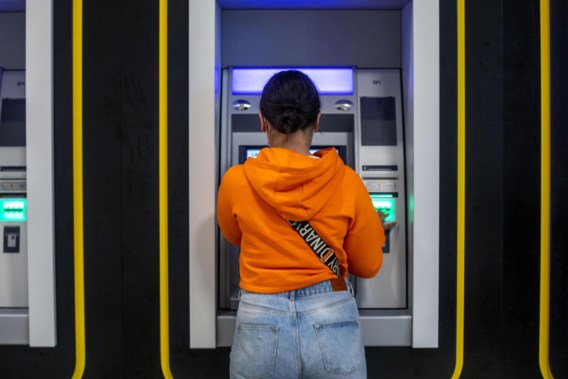 Regering en banken hebben akkoord: in elke gemeente ten minste één geldautomaat
