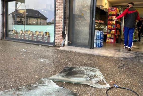 Brand gesticht aan Houthalense superette waar inbreker werd doodgestoken