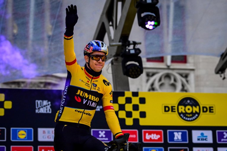 Massa mensen in Brugge voor start Ronde van Vlaanderen