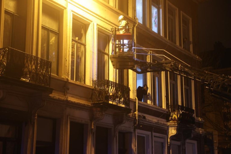 Aanslag met explosief in Antwerpen gelinkt aan drugsmilieu: ouderlijk huis van verdachte in Sky-dossier geviseerd
