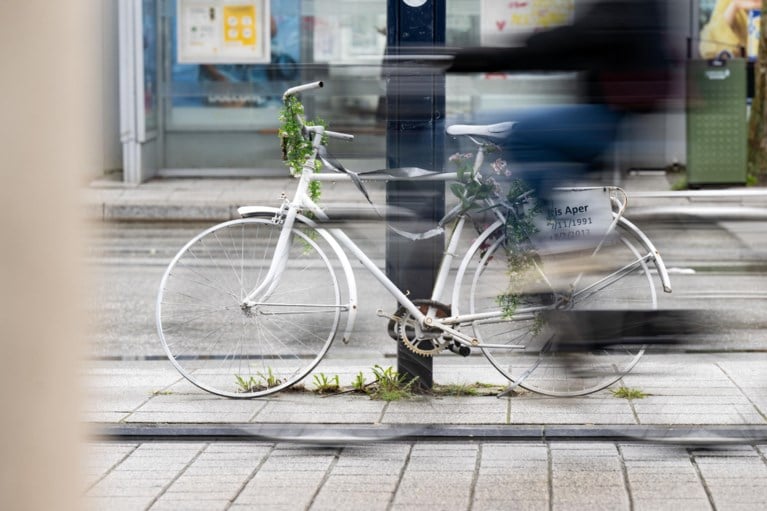 Witte spookfiets heeft haar laatste rit gereden 