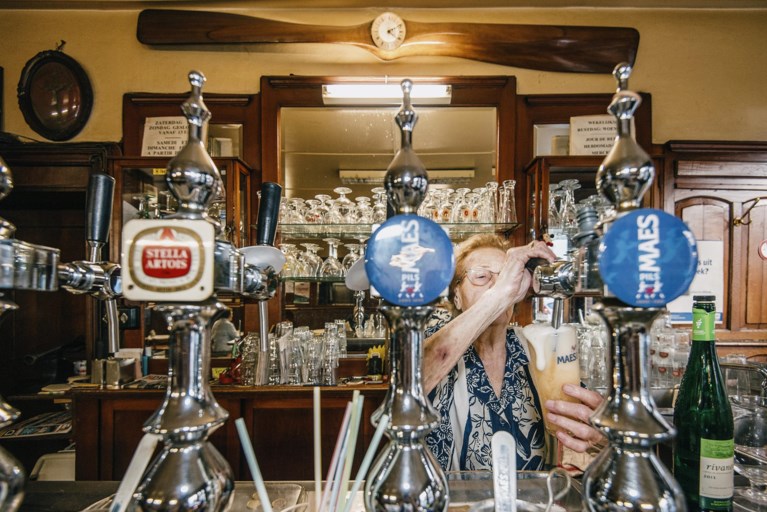 Geen café zonder bier, wel een canon zonder bier(cultuur): de gaten in de canon