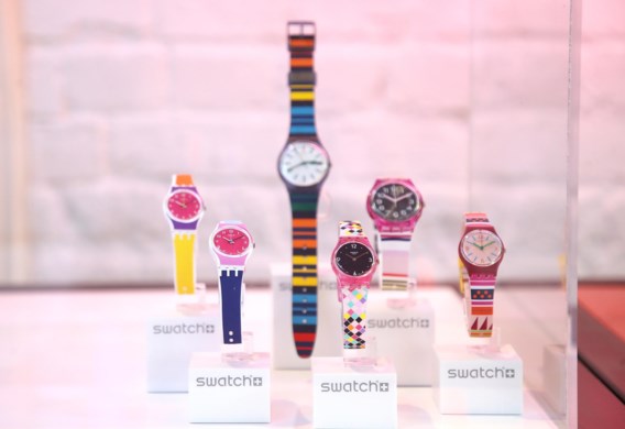MaleisiÃƒÂ« neemt Swatch-horloges met regenboogkleuren in beslag