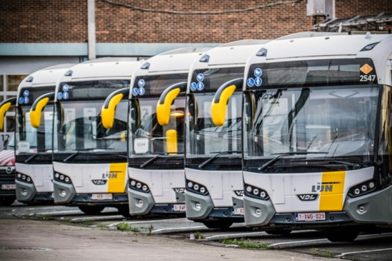 Kwart van bussen en trams in Vlaanderen rijdt niet op tijd