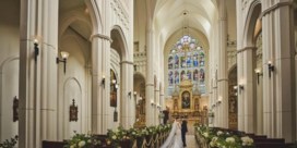 Japanners trouwen in replica van Antwerpse kathedraal