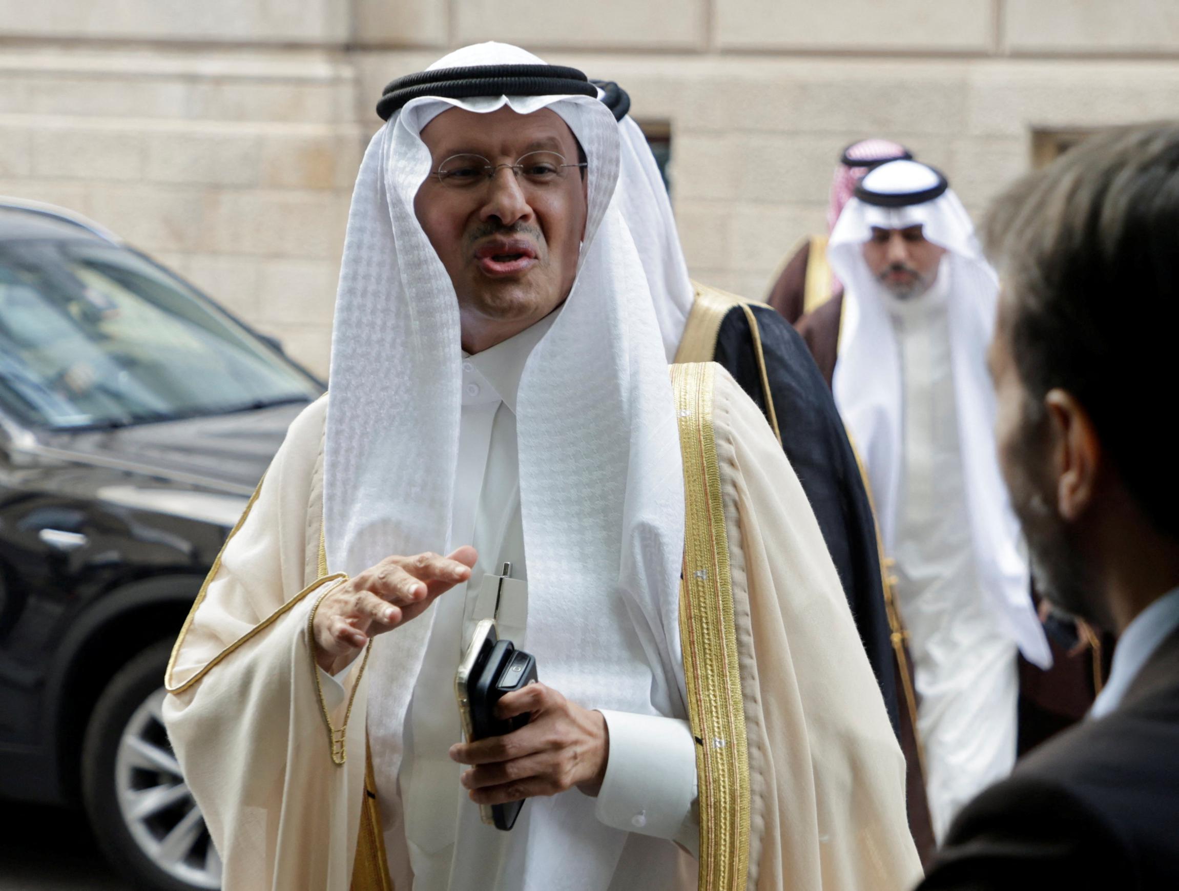 Opec knipt opnieuw in olieproductie, Saudi’s doen extra verlaging