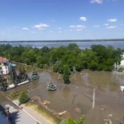 2.700 mensen geëvacueerd na verwoesting Oekraïense dam en moeder Ilse Uyttersprot leest brief voor