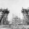 1887, de Eiffeltoren in aanbouw: een ‘bedreiging voor de Franse kunst en geschiedenis’.