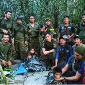 Vermiste kinderen 40 dagen na vliegtuigcrash levend teruggevonden in jungle in Colombia