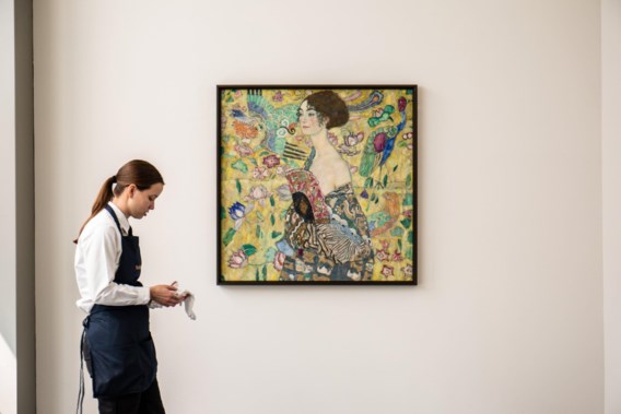 Dame mit Fächer: Gustav Klimt’s Last Portrait Sets European Auction Record