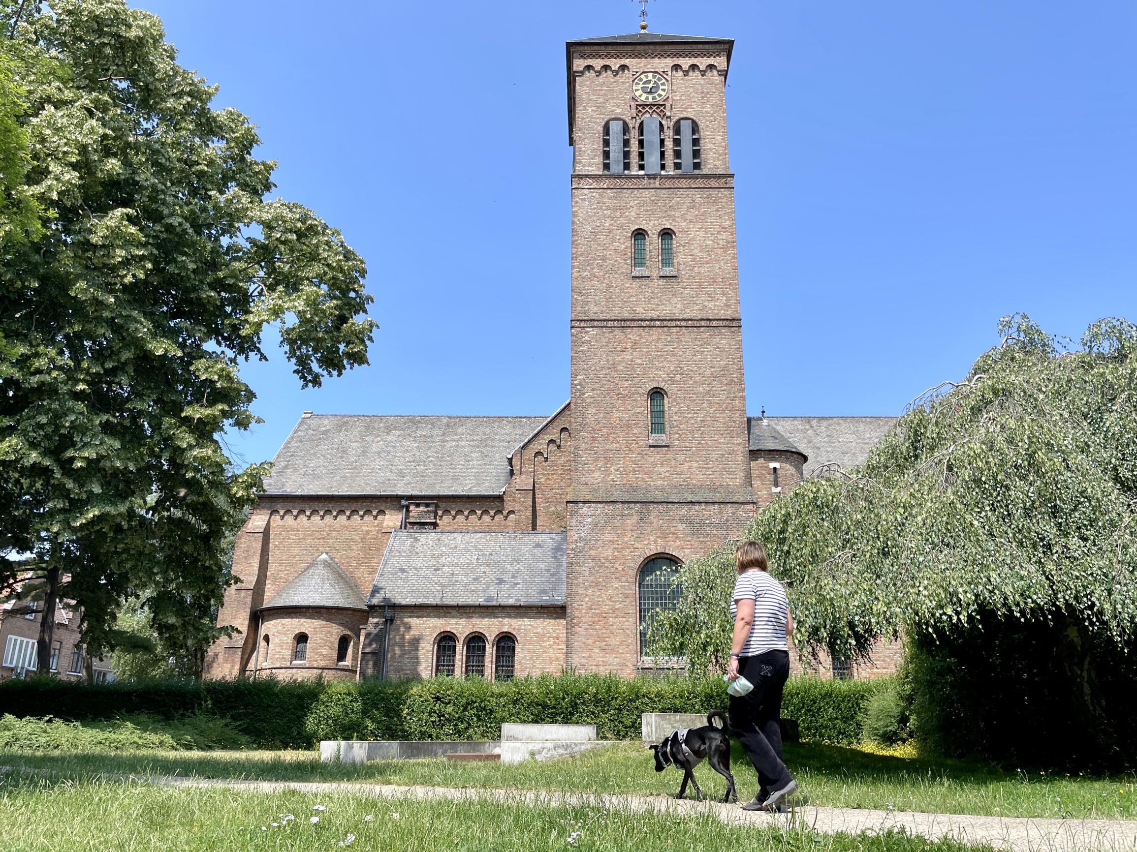 Sint-Baafskerk Mag (nog) Niet Gesloopt Worden, Stad Wil Herbestemming ...