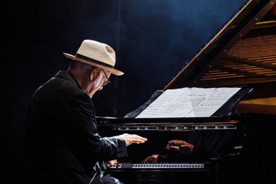 Ludovico Einaudi: The Pop Star and Phenomenon Dominating the Streaming World