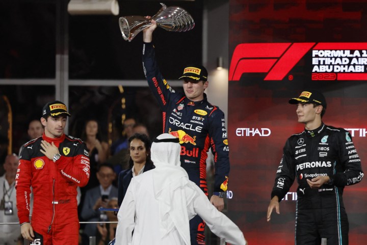 Onklopbare Max Verstappen pakt 19de zege van het seizoen in laatste GP