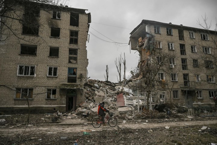 Sneeuwstormen, hevige droneaanvallen en zware gevechten luiden Oekraïense oorlogswinter in