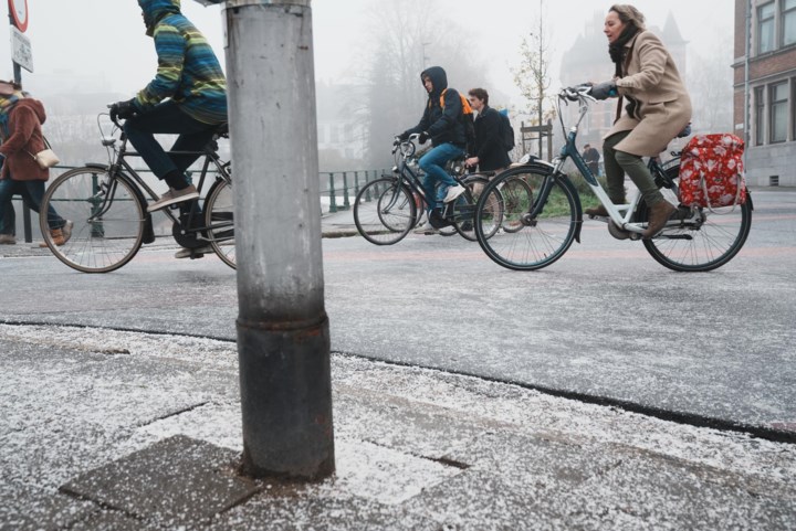 KMI waarschuwt: ook maandagochtend gladde wegen in West-Vlaanderen