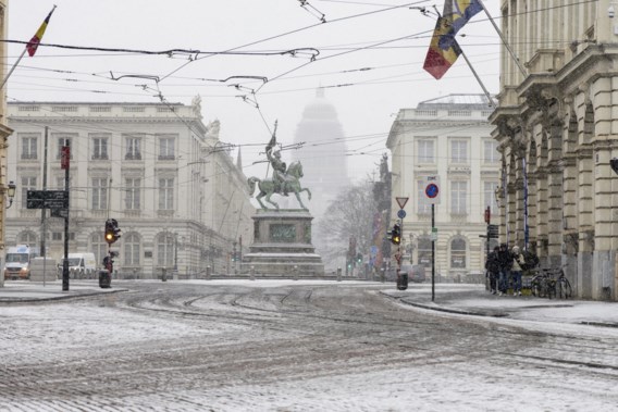 La neige bloque la route – La chaîne de magasins de jouets Fun recherche un acheteur