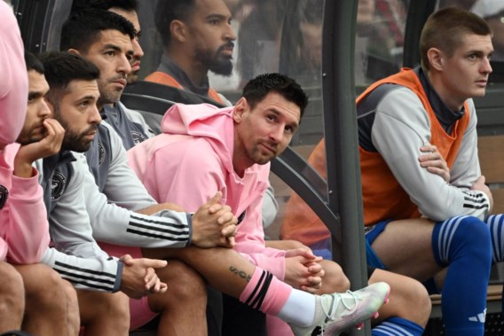 Lionel Messi on the bench?  Then Hong Kong fans demand money back